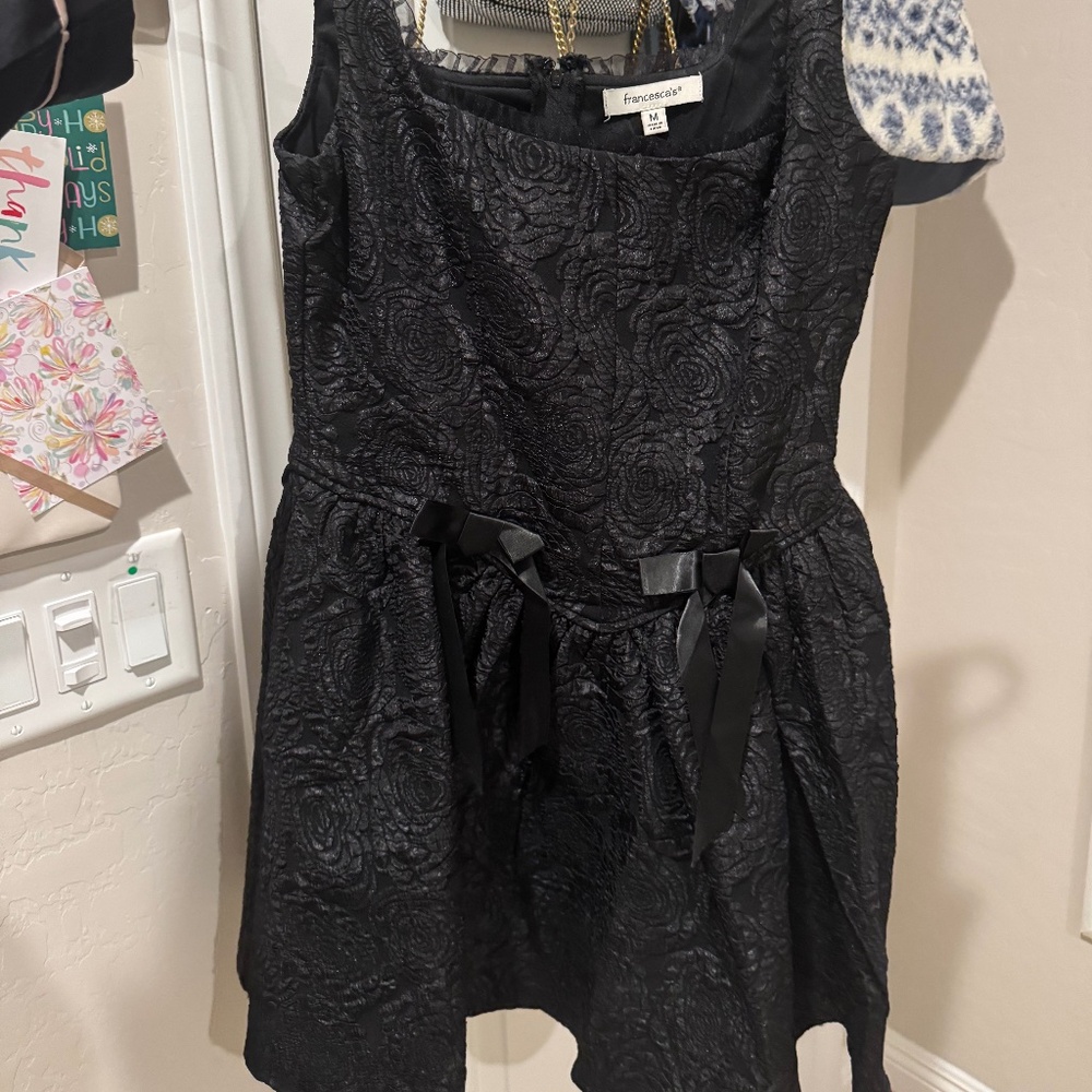 Francesca’s Black Textured Dress – Size M